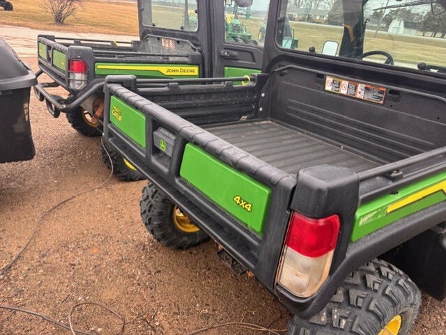 On Lot 2021 John Deere XUV835M HVAC Cab at Tri County Equipment Lapeer, MI