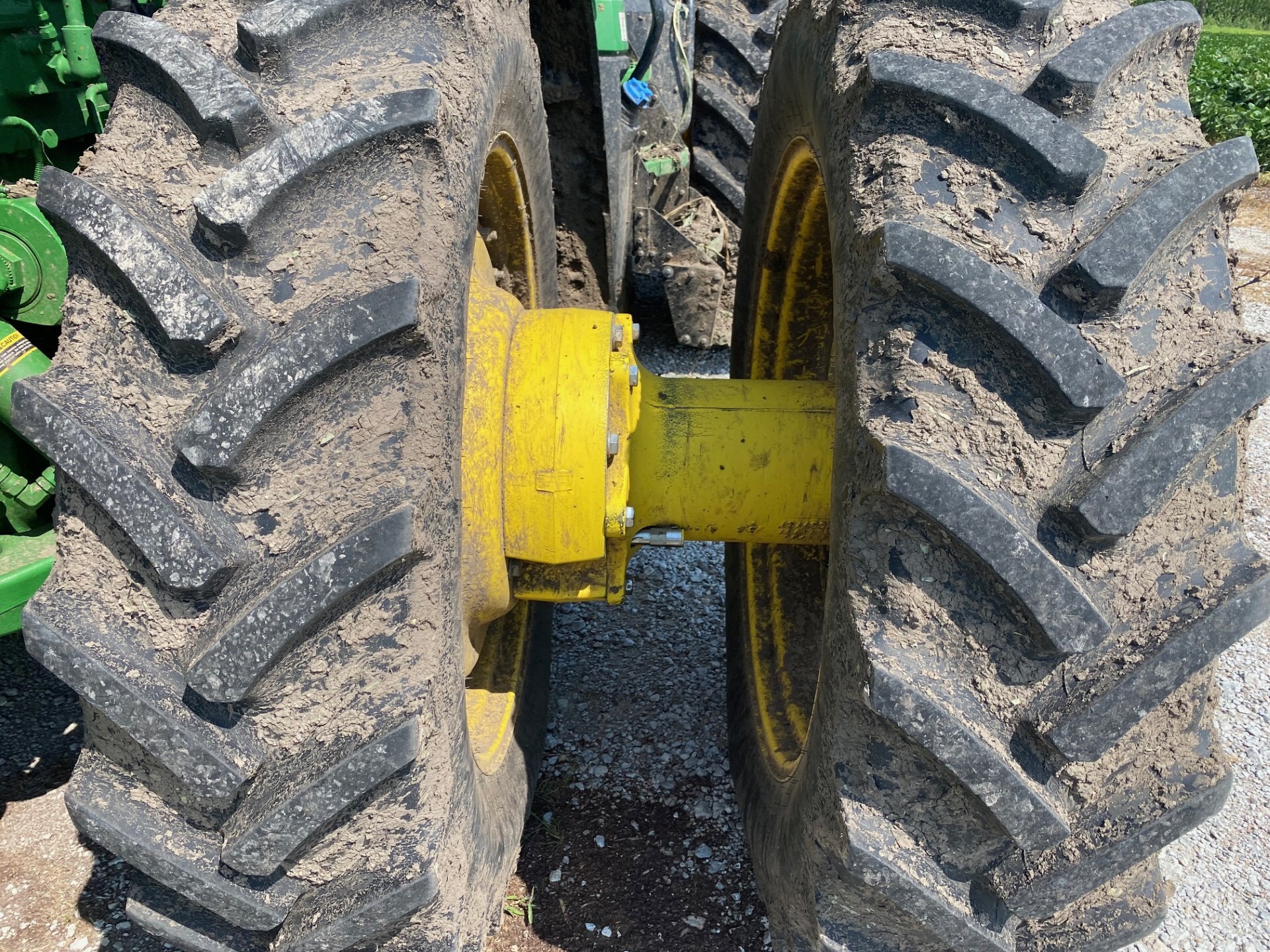  2024 John Deere 8R 250 at LandMark in Kearney, NE
