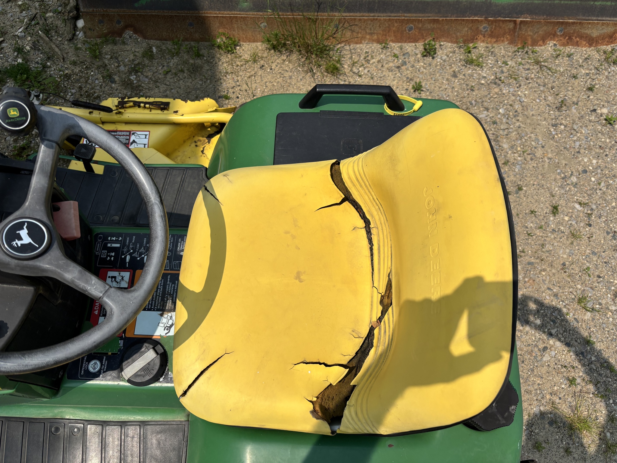 On Lot 1994 John Deere 425 at Tri County Equipment Marlette, MI