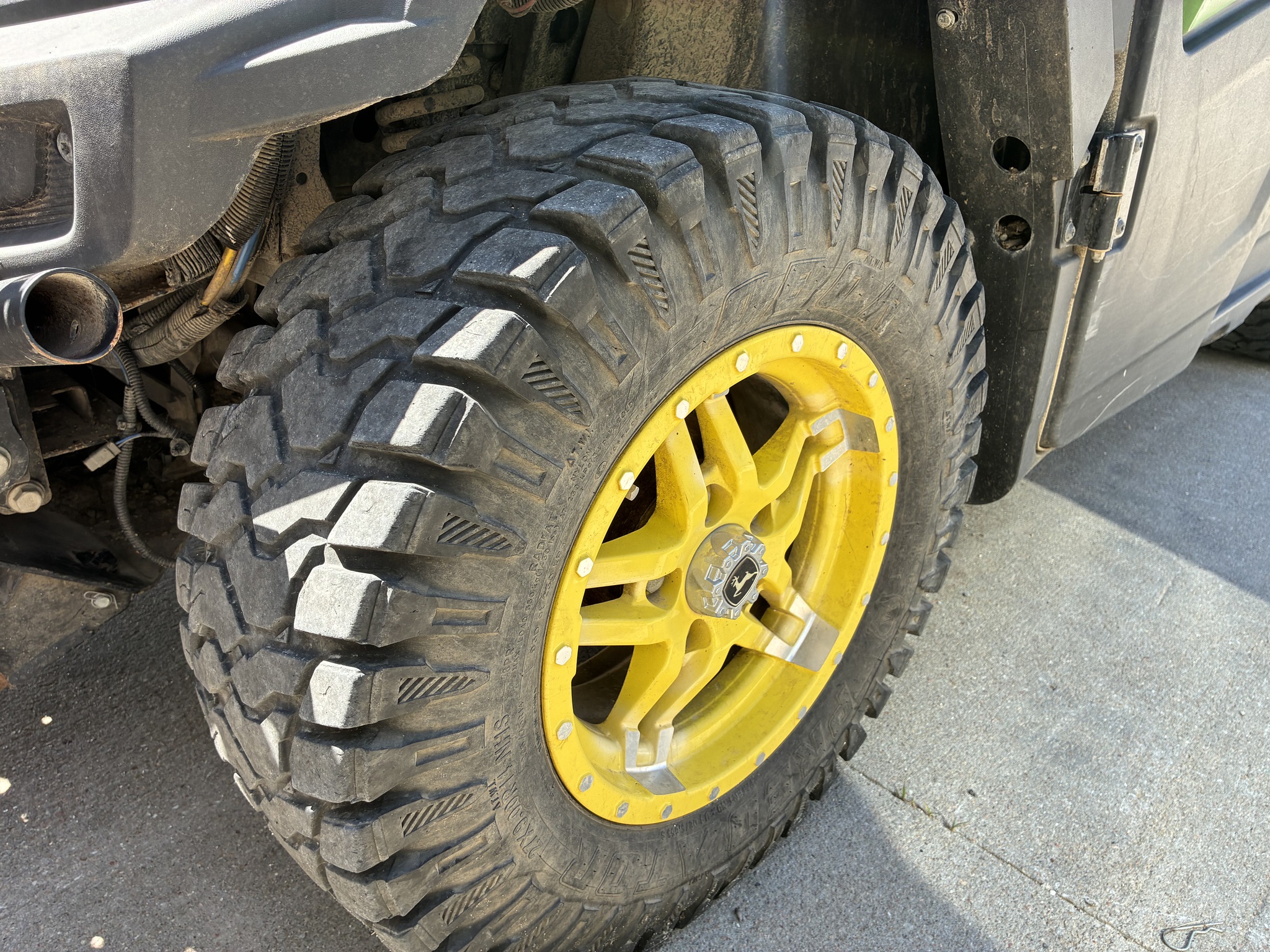  2023 John Deere XUV 835R at LandMark in Beatrice, NE