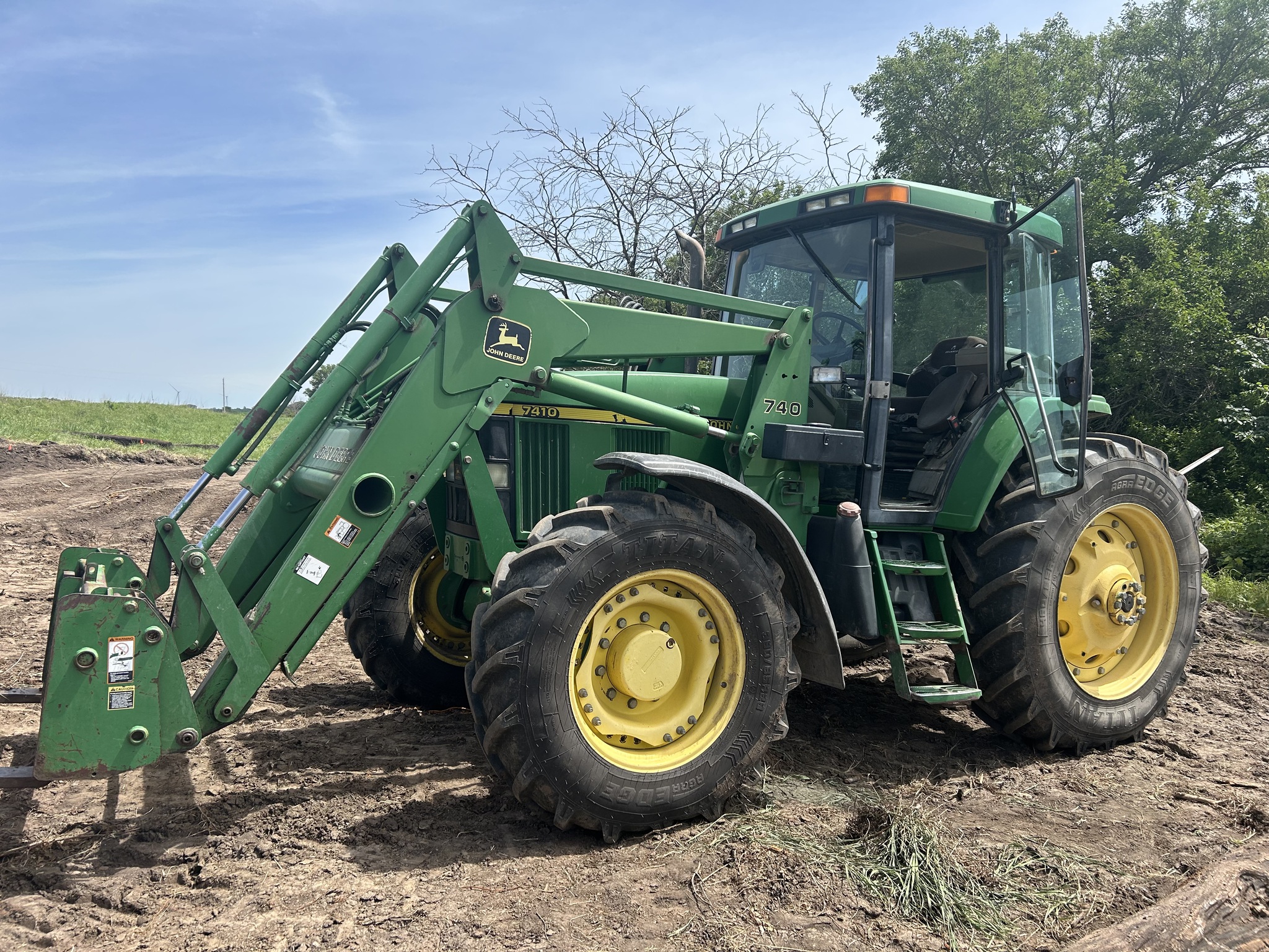  2000 John Deere 7410 at LandMark in Marysville, KS
