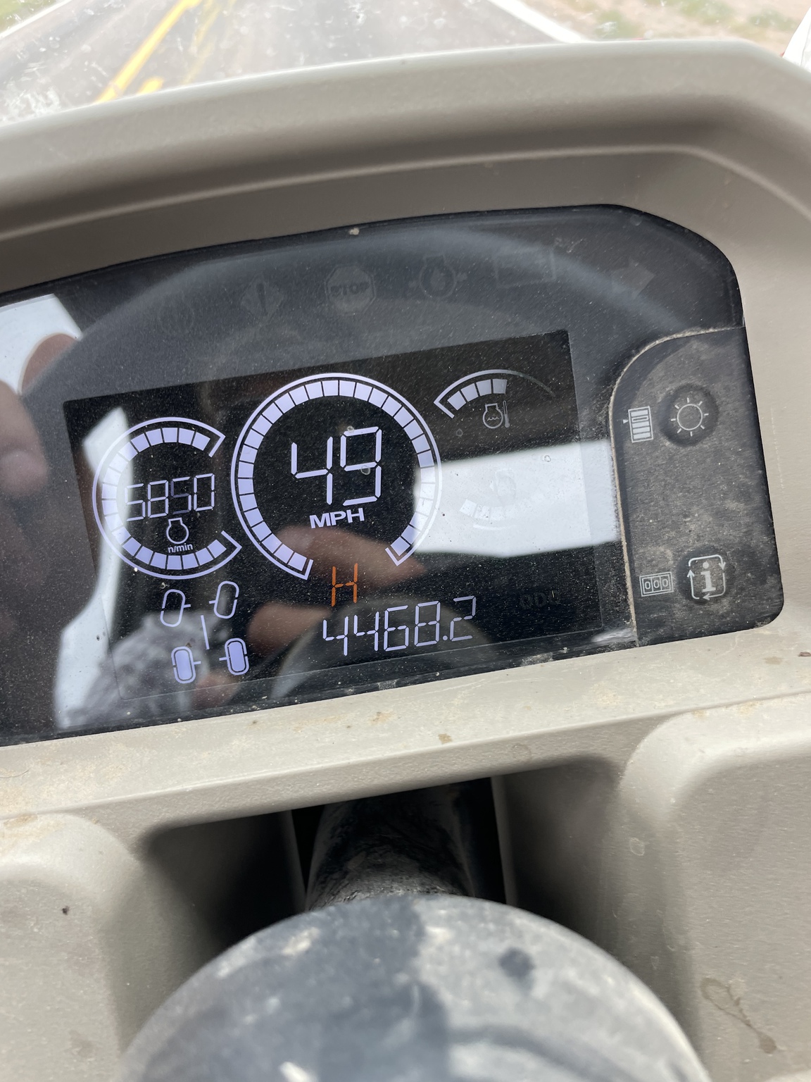  2023 John Deere XUV 835R at LandMark in Holdrege, NE