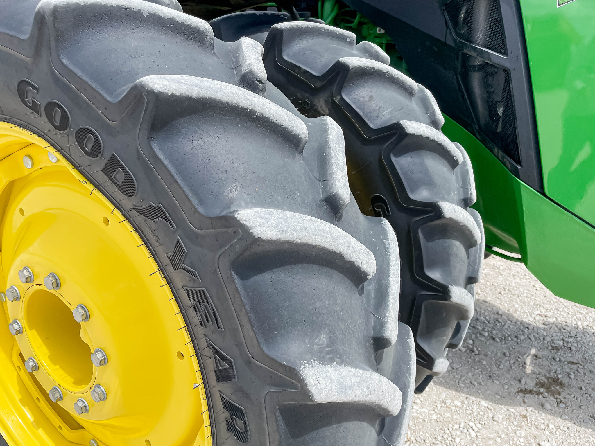  2024 John Deere 8R 370 at LandMark in Beatrice, NE