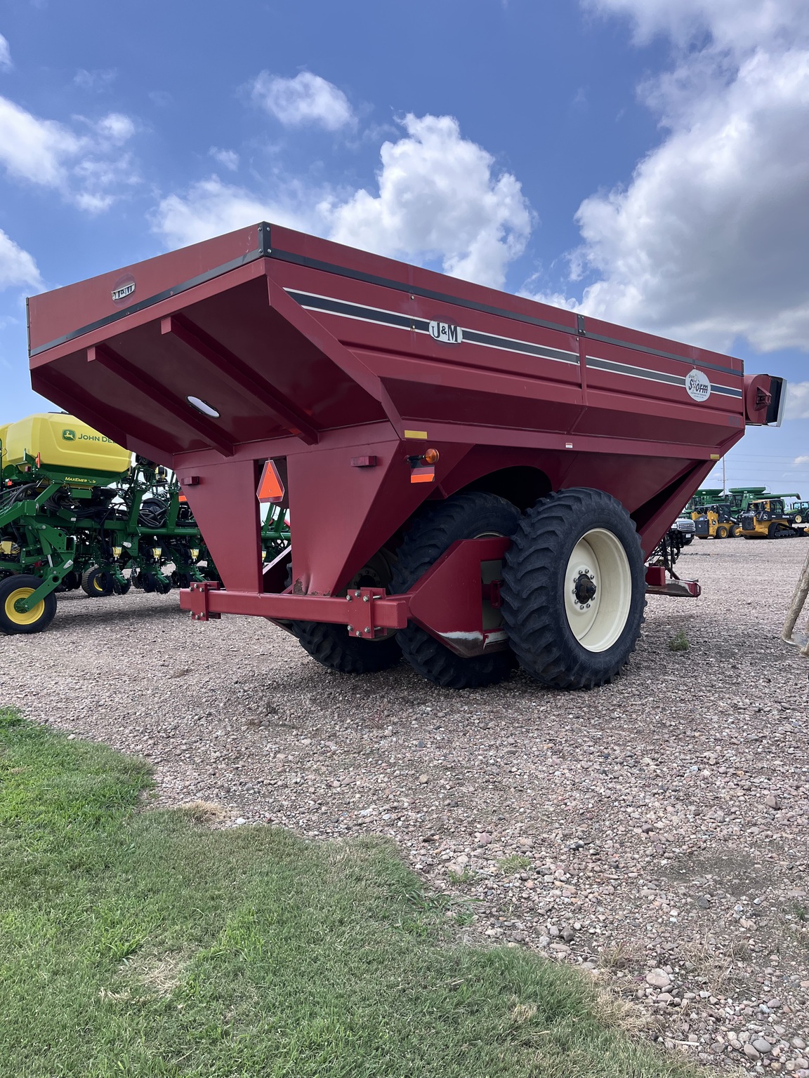  2005 J&m 1050-22D at LandMark in Minden, NE
