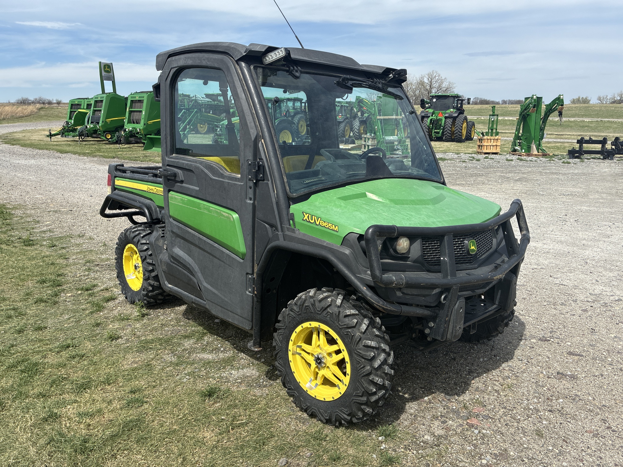  2019 John Deere XUV 865M at LandMark in Marysville, KS