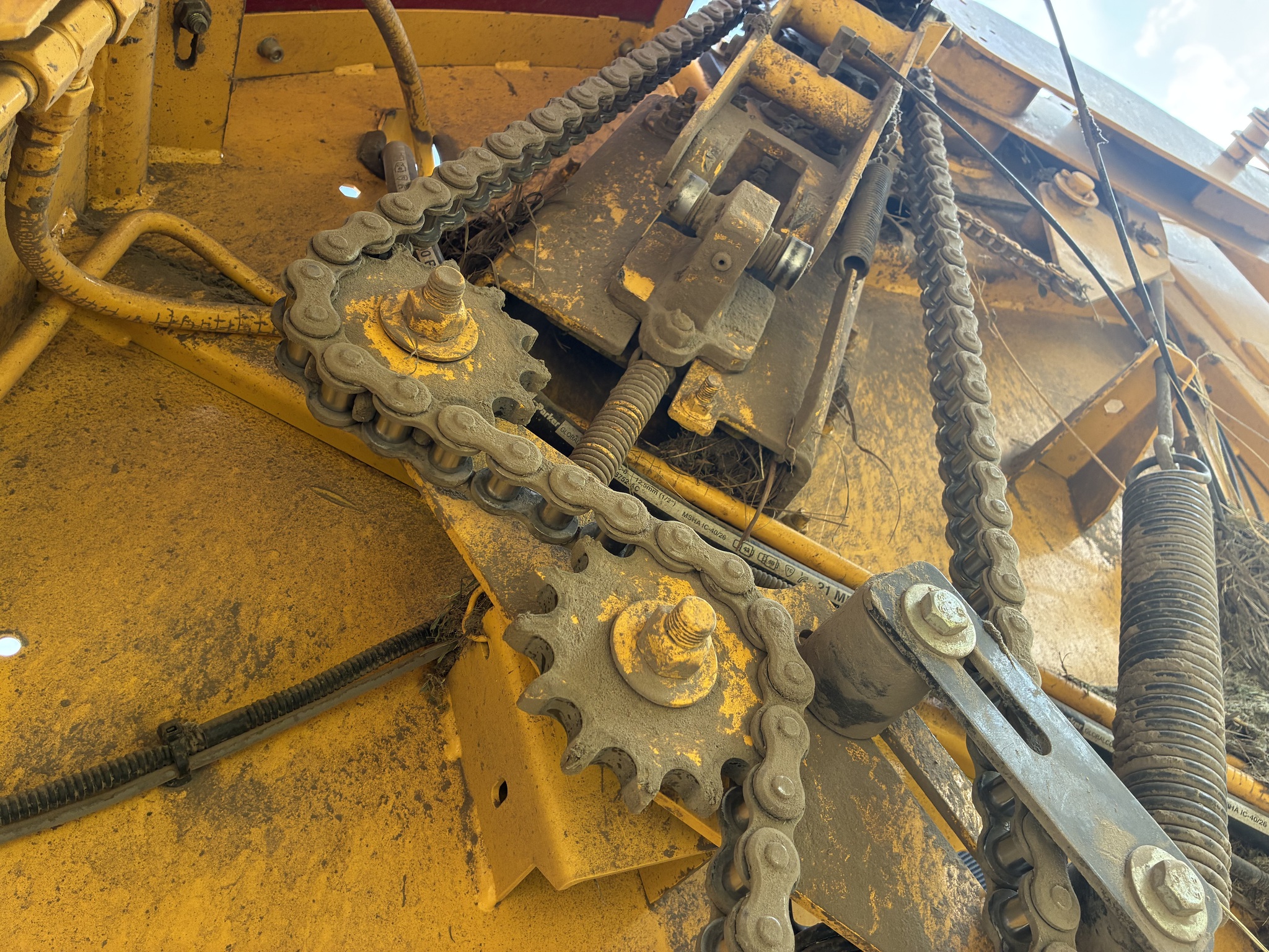  2023 NEW HOLLAND Rollbelt 560 at LandMark in Beatrice, NE