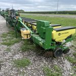  2021 John Deere 1725 at LandMark in Fairfield, NE