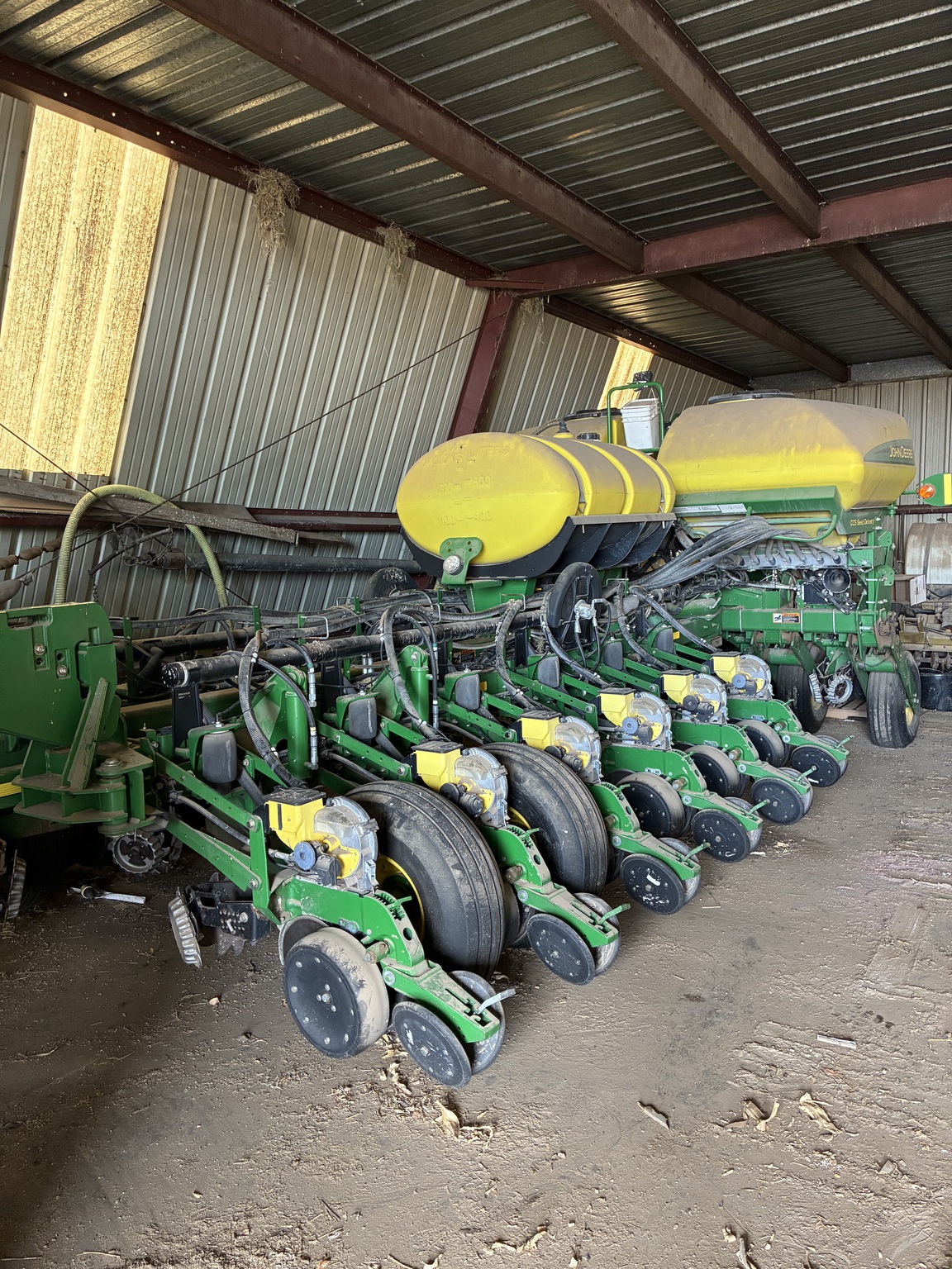  2011 John Deere 1770NT CCS at LandMark in Arapahoe, NE