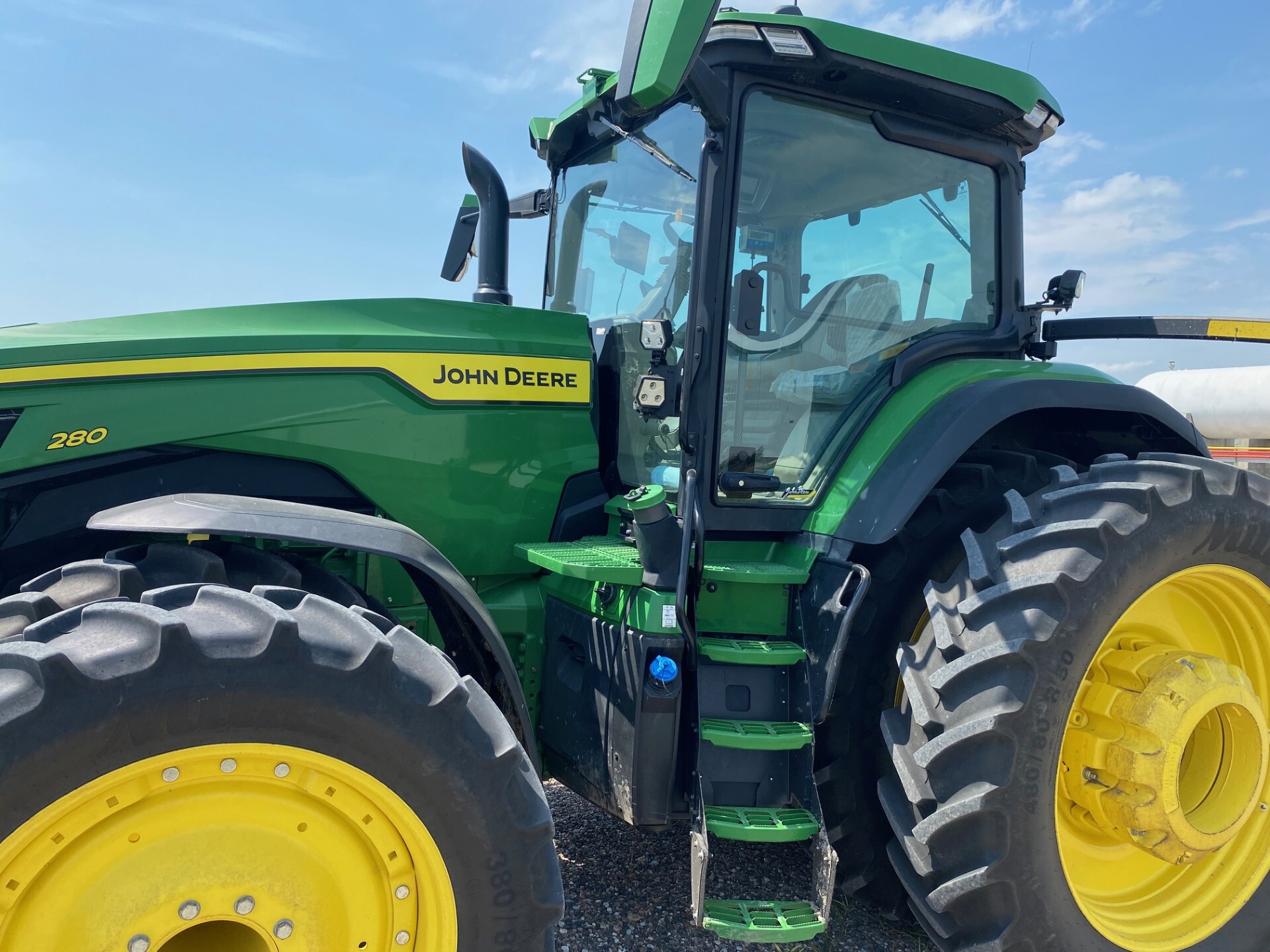  2024 John Deere 8R 280 at LandMark in Kearney, NE