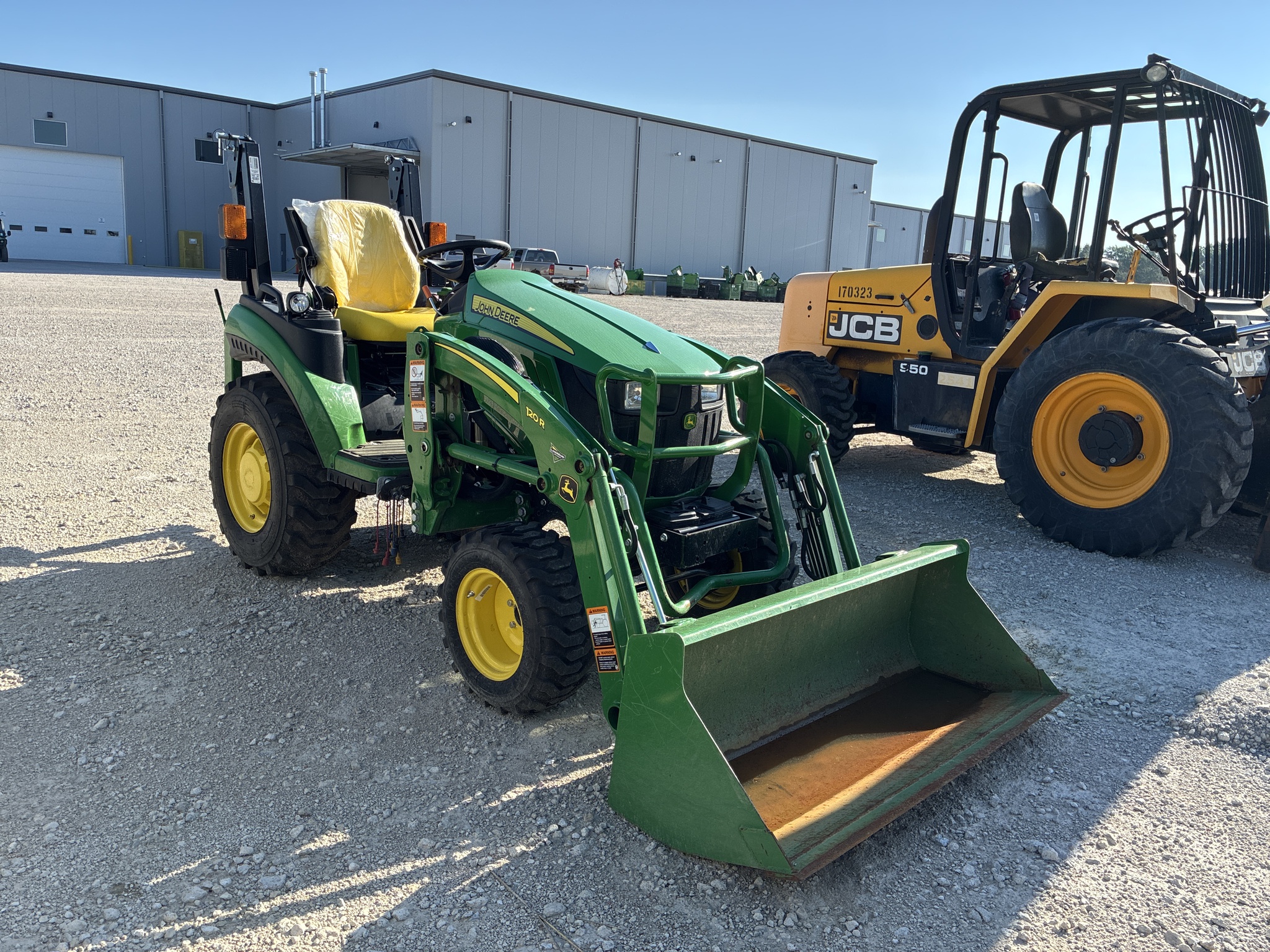  2020 John Deere 2025R at LandMark in Hastings, NE