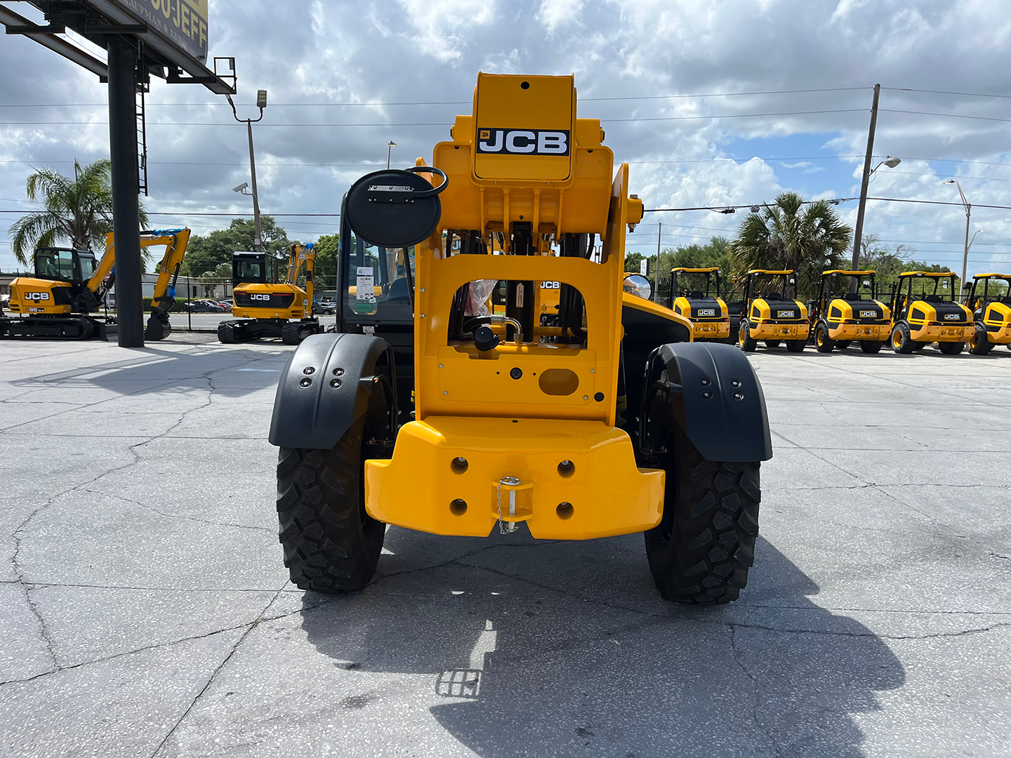  JCB 509-42 at Briggs JCB Orlando, FL