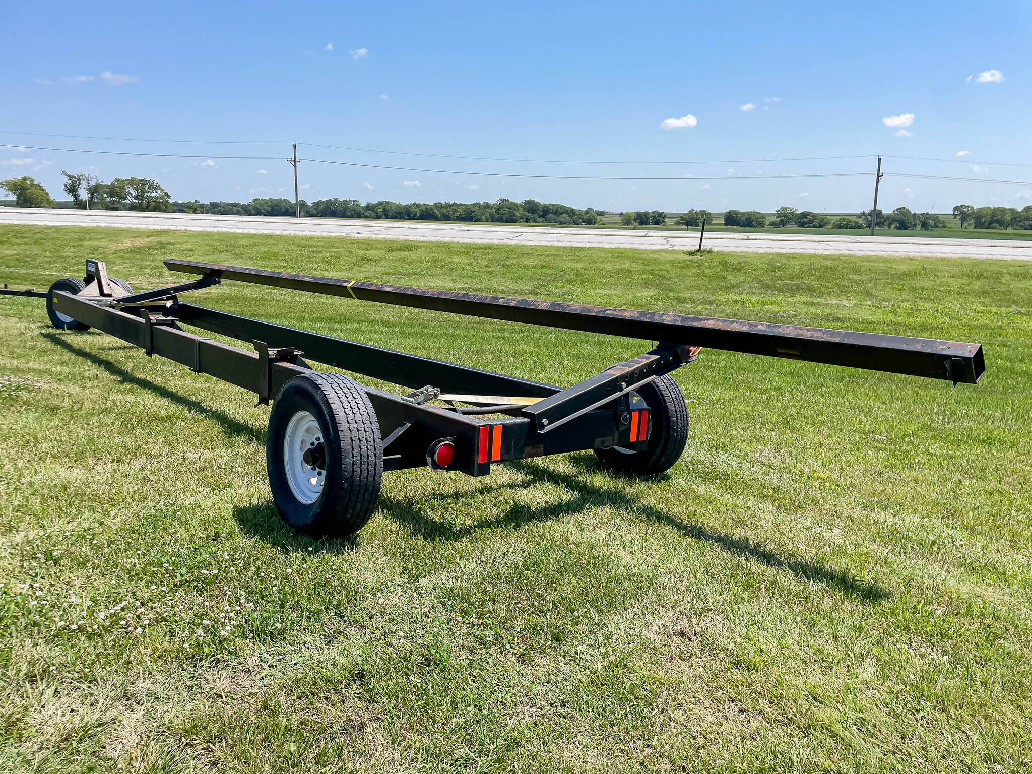  2007 Duo Lift Head Hauler 35ft at LandMark in Gothenburg, NE