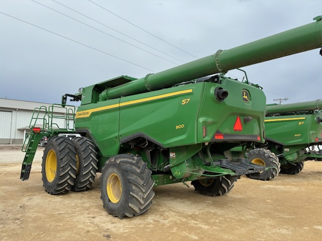  2025 John Deere S7 800 at LandMark in Smith Center, KS