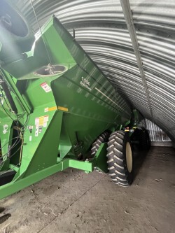  2010 UNVERFERTH 1150-20D at LandMark in Gothenburg, NE