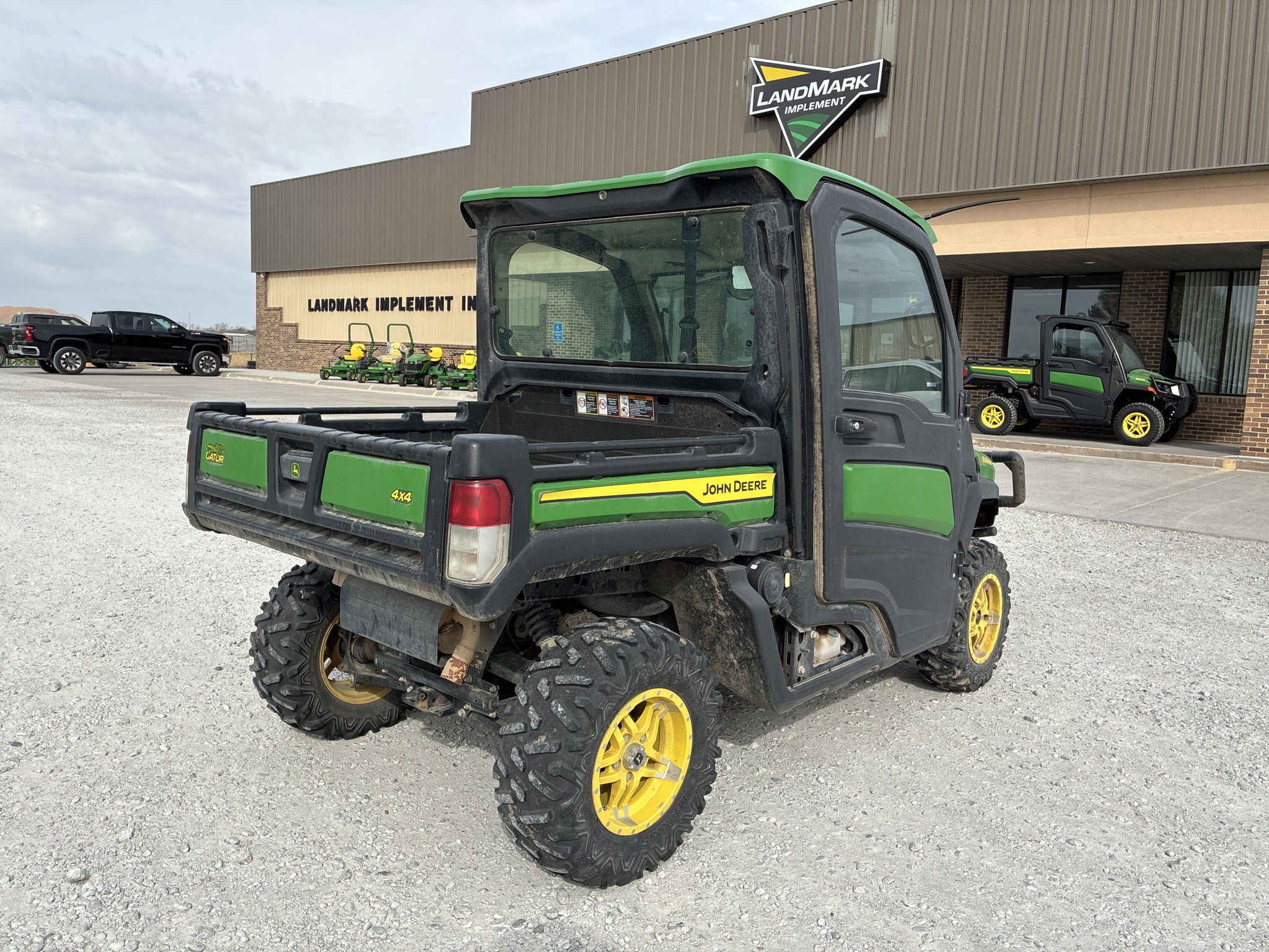  2021 John Deere XUV 835R at LandMark in Kearney, NE