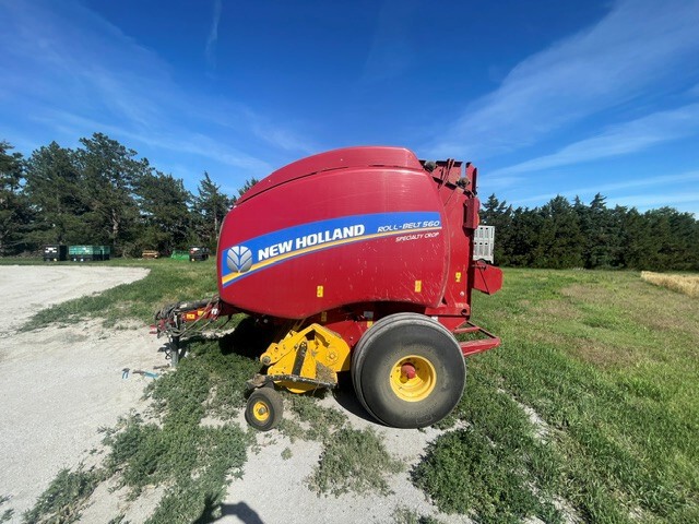  2014 NEW HOLLAND Rollbelt 560 at LandMark in Phillipsburg, KS