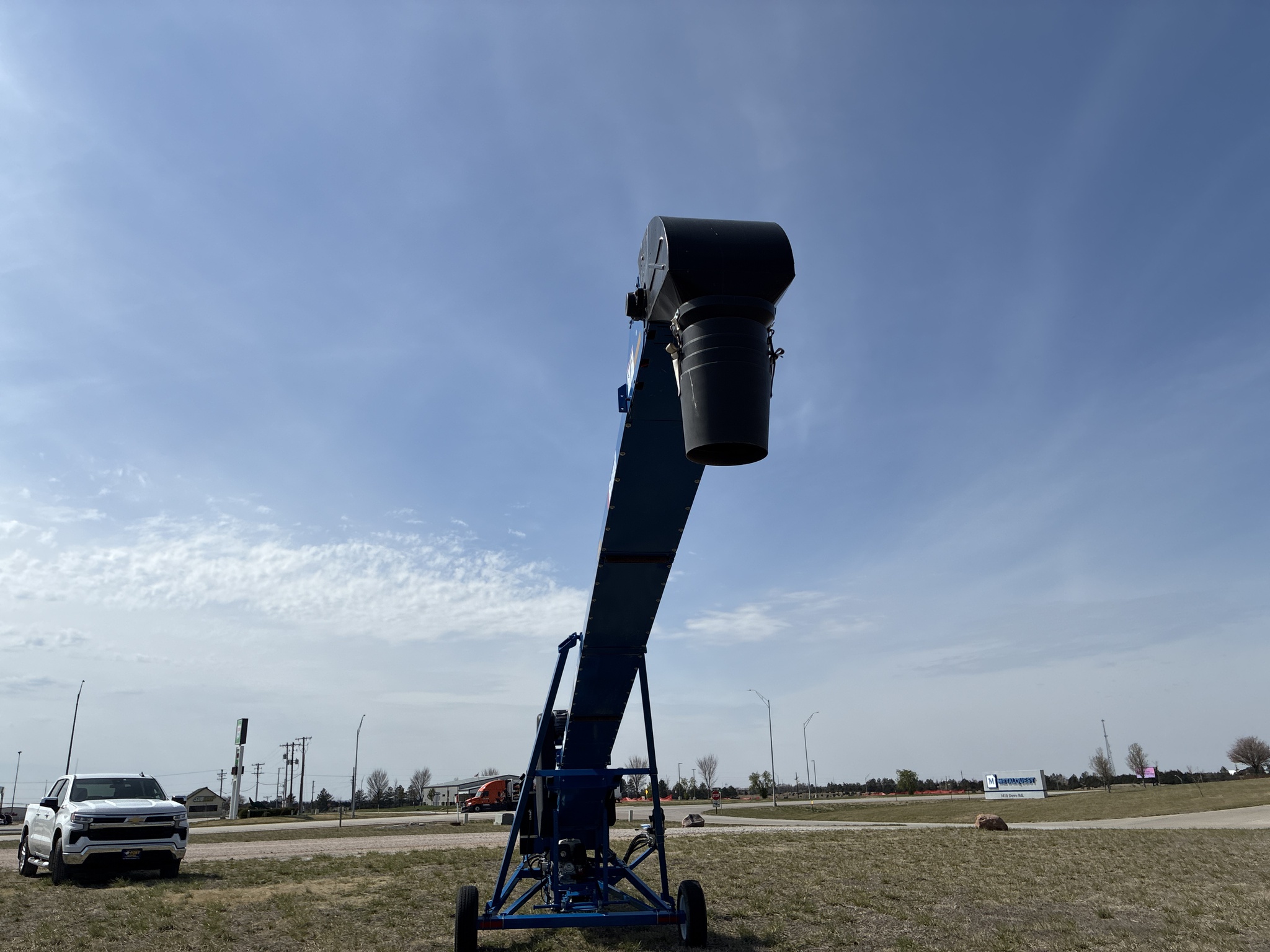  2023 Brandt 1547LP+ at LandMark in Hebron, NE