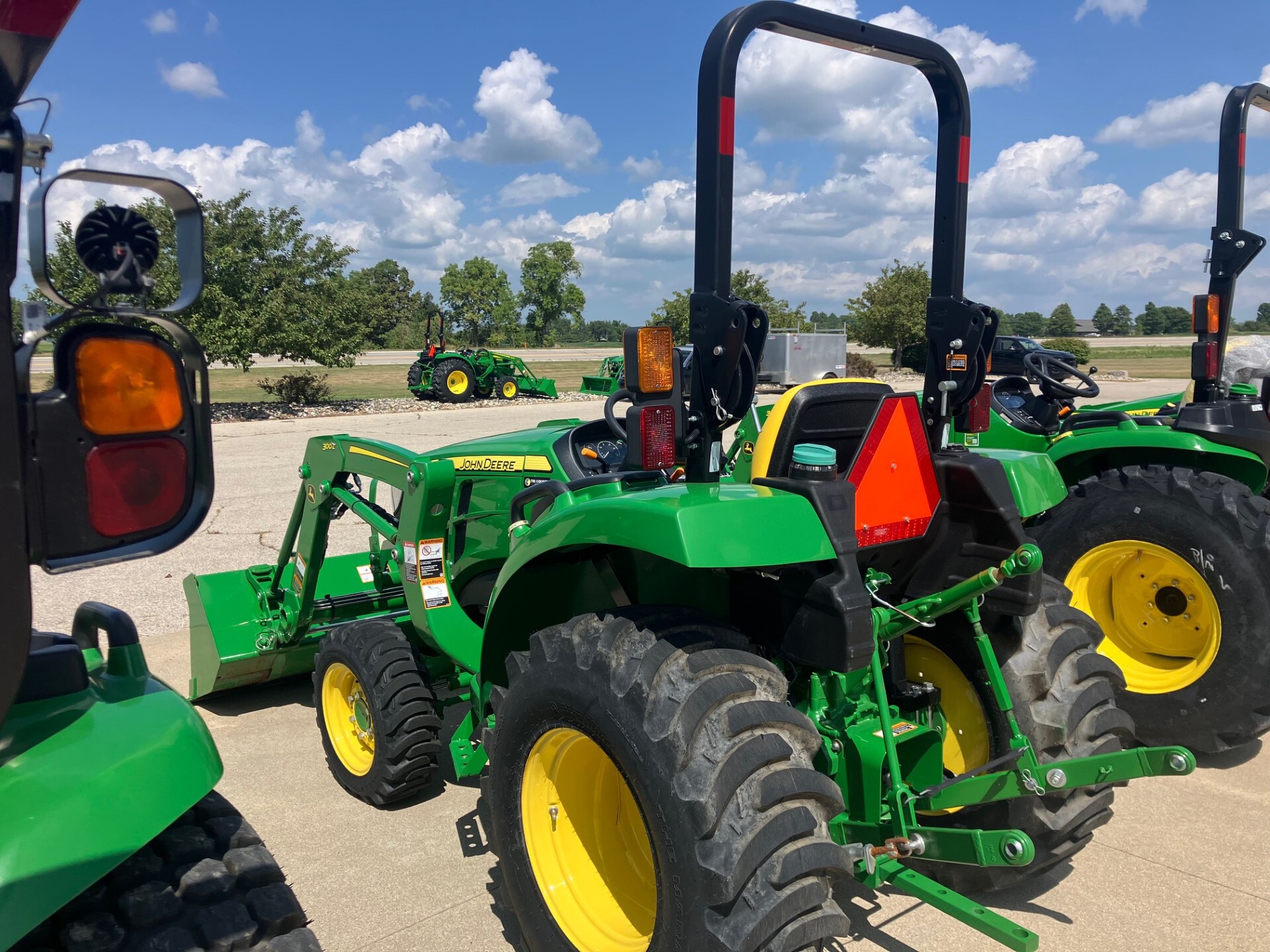 New 2022 John Deere 3043D at Tri County Equipment Caro, MI