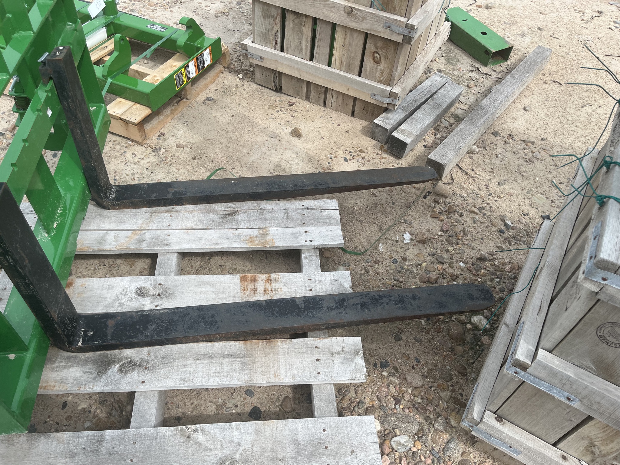  2023 Frontier AP12D at LandMark in Beatrice, NE