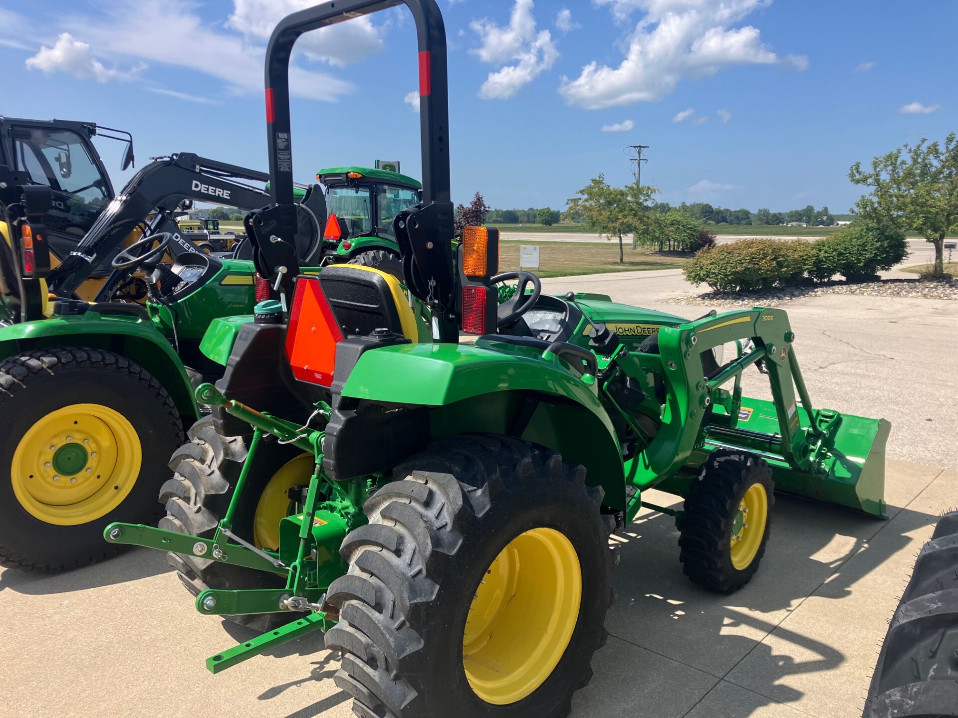 New 2022 John Deere 3043D at Tri County Equipment Caro, MI