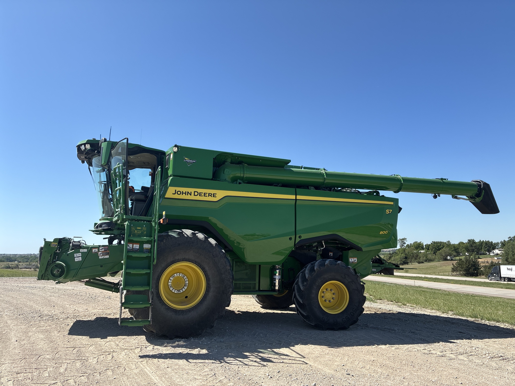  2025 John Deere S7 800 at LandMark in Hebron, NE