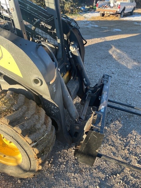  2013 NEW HOLLAND L225 at LandMark in Phillipsburg, KS