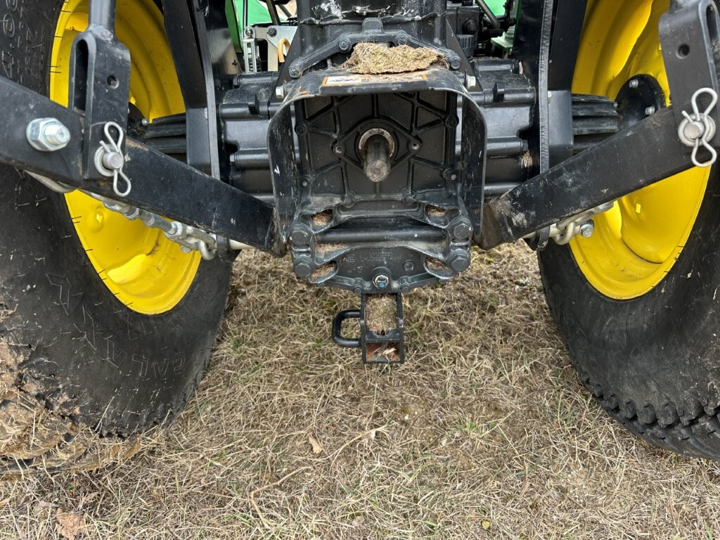 On Lot  John Deere 3032E at Tri County Equipment Lapeer, MI