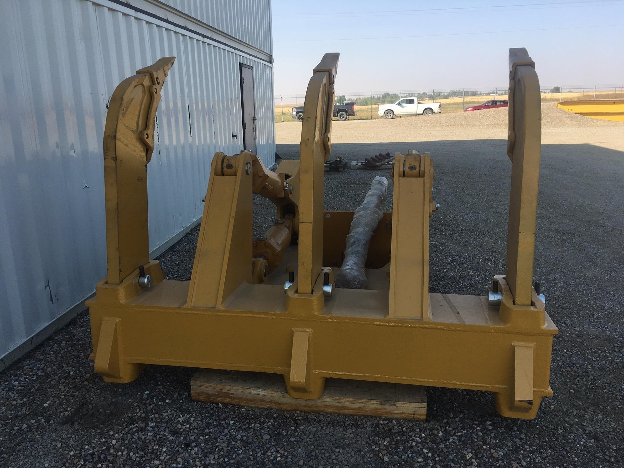 Used M/S RIPPER FITS D8R AND D8T For Sale | Headwater Equipment