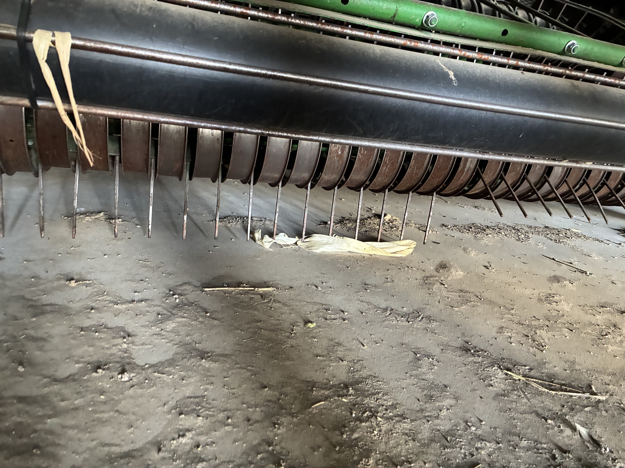  2016 John Deere 569 at LandMark in Lexington, NE