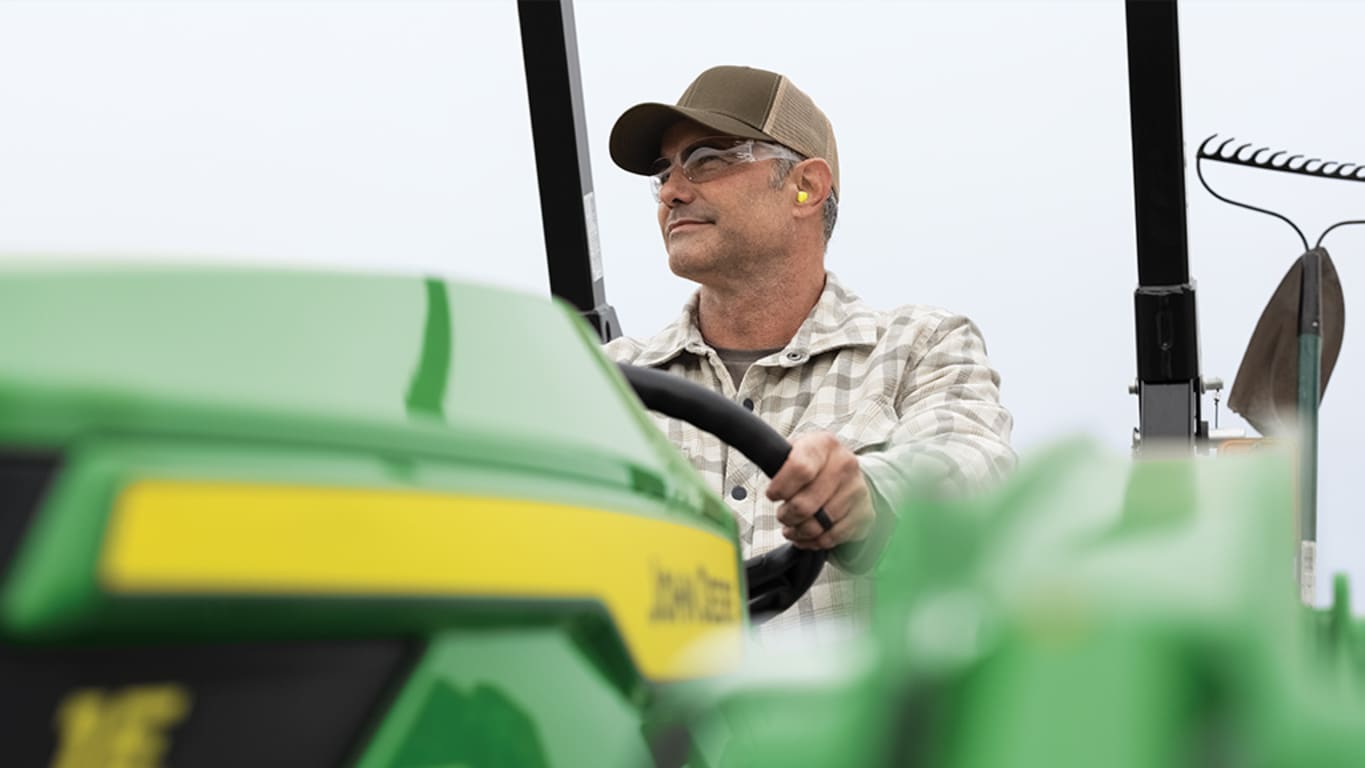 New John Deere 1E 23 Sub-Compact Tractor at LandMark