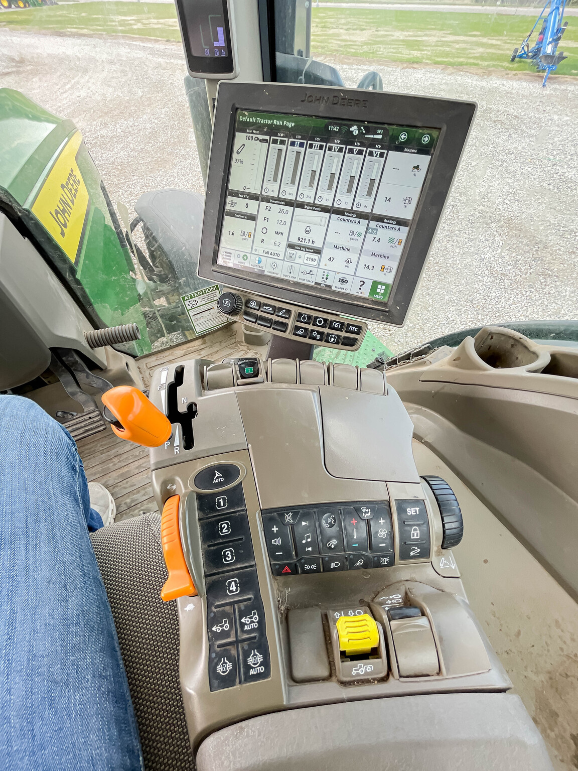  2023 John Deere 8R 370 at LandMark in Superior, NE