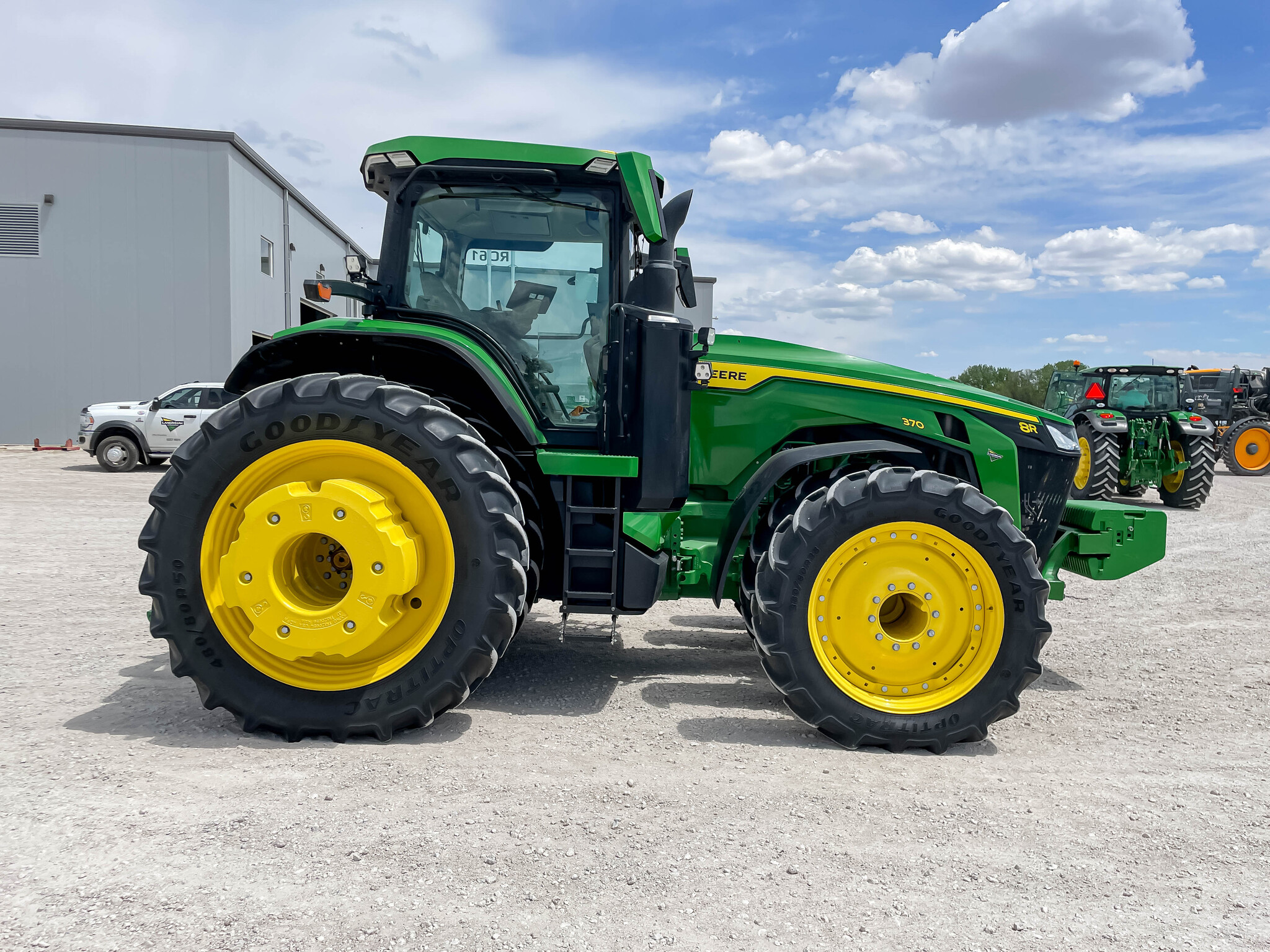  2024 John Deere 8R 370 at LandMark in Beatrice, NE