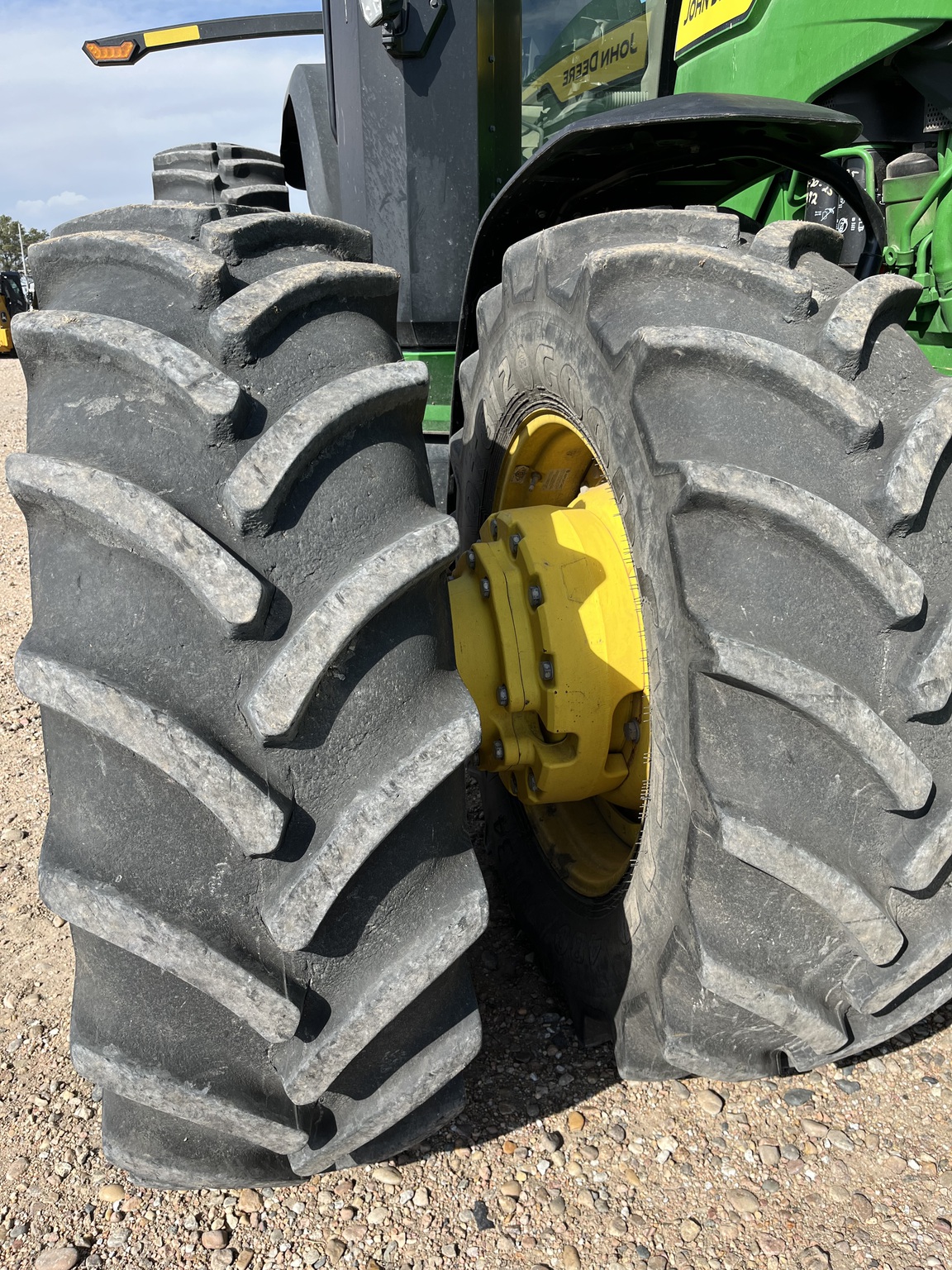  2024 John Deere 8R 370 at LandMark in Minden, NE