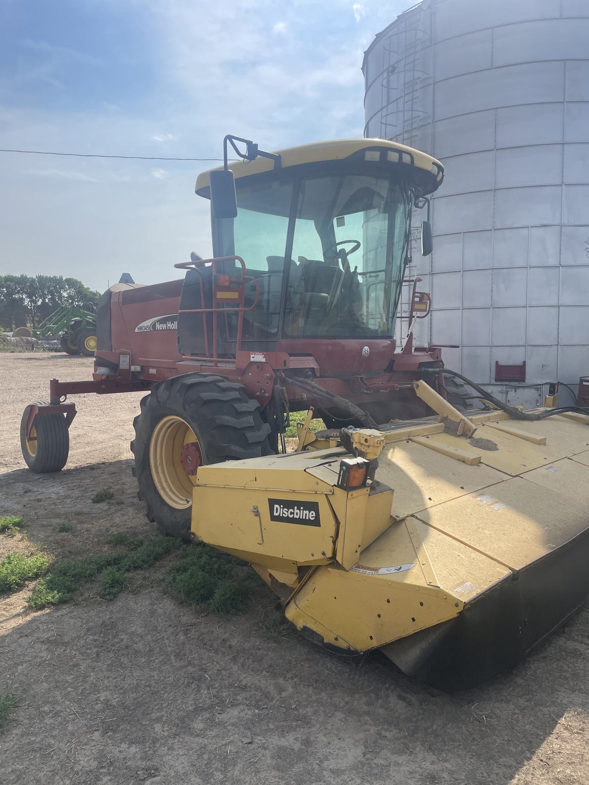  2007 NEW HOLLAND HW345 at LandMark in Kearney, NE