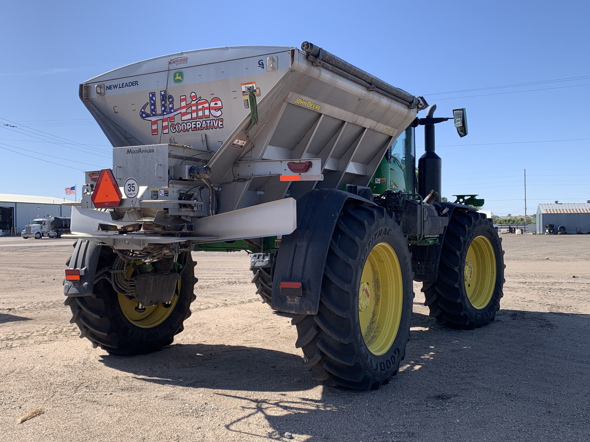  2023 John Deere 600R at LandMark in Gothenburg, NE