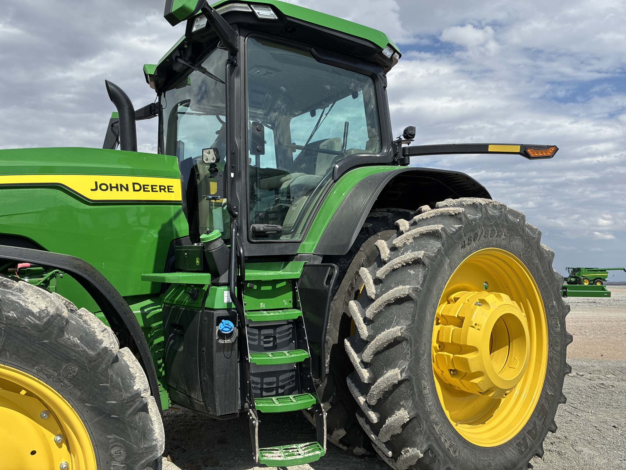  2024 John Deere 8R 340 at LandMark in Hebron, NE