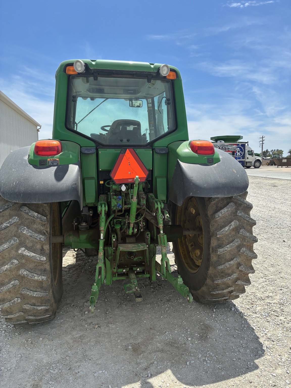  2011 John Deere 7230 Premium at LandMark in Fairfield, NE