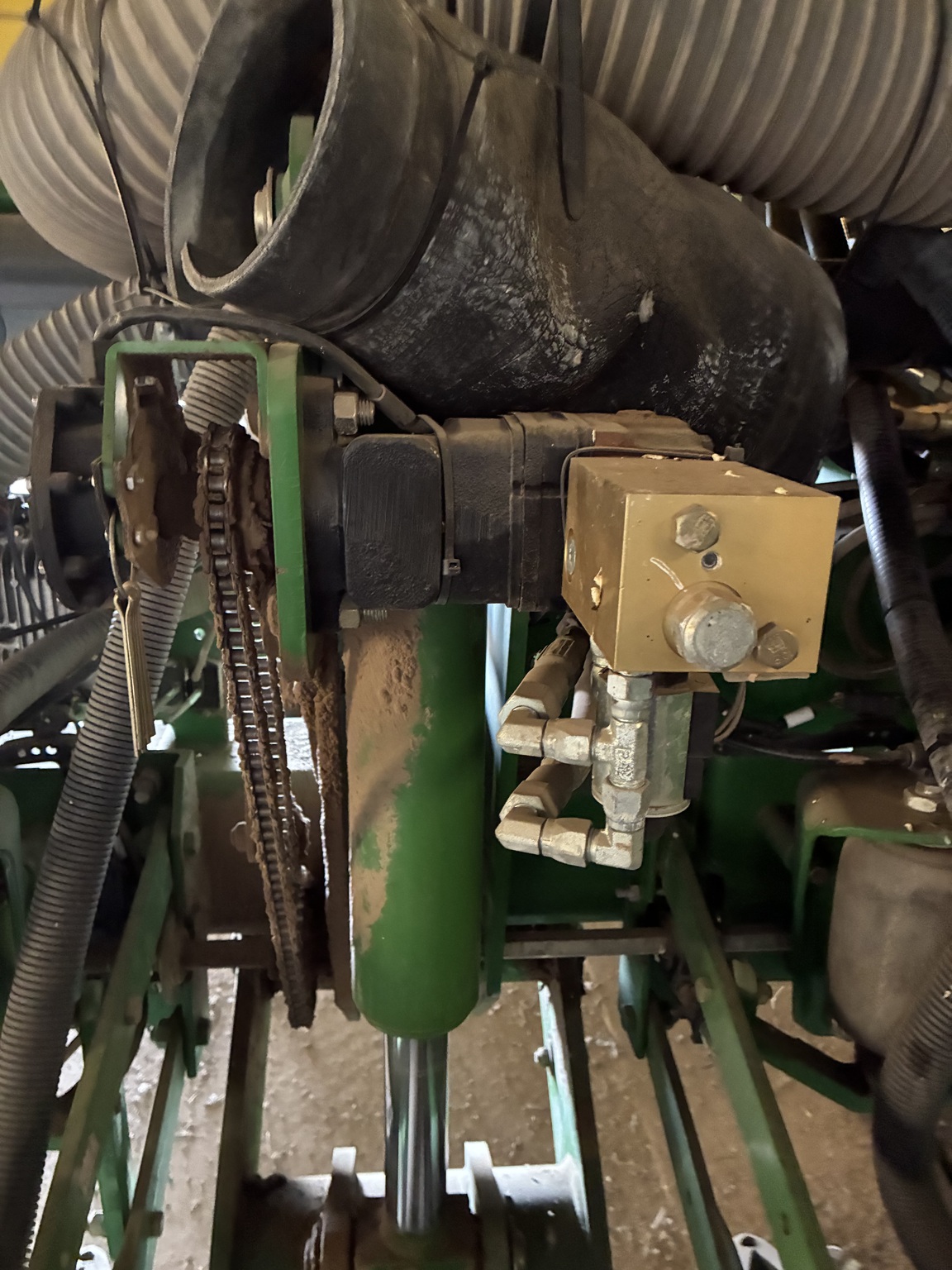  2011 John Deere 1770NT CCS at LandMark in Arapahoe, NE