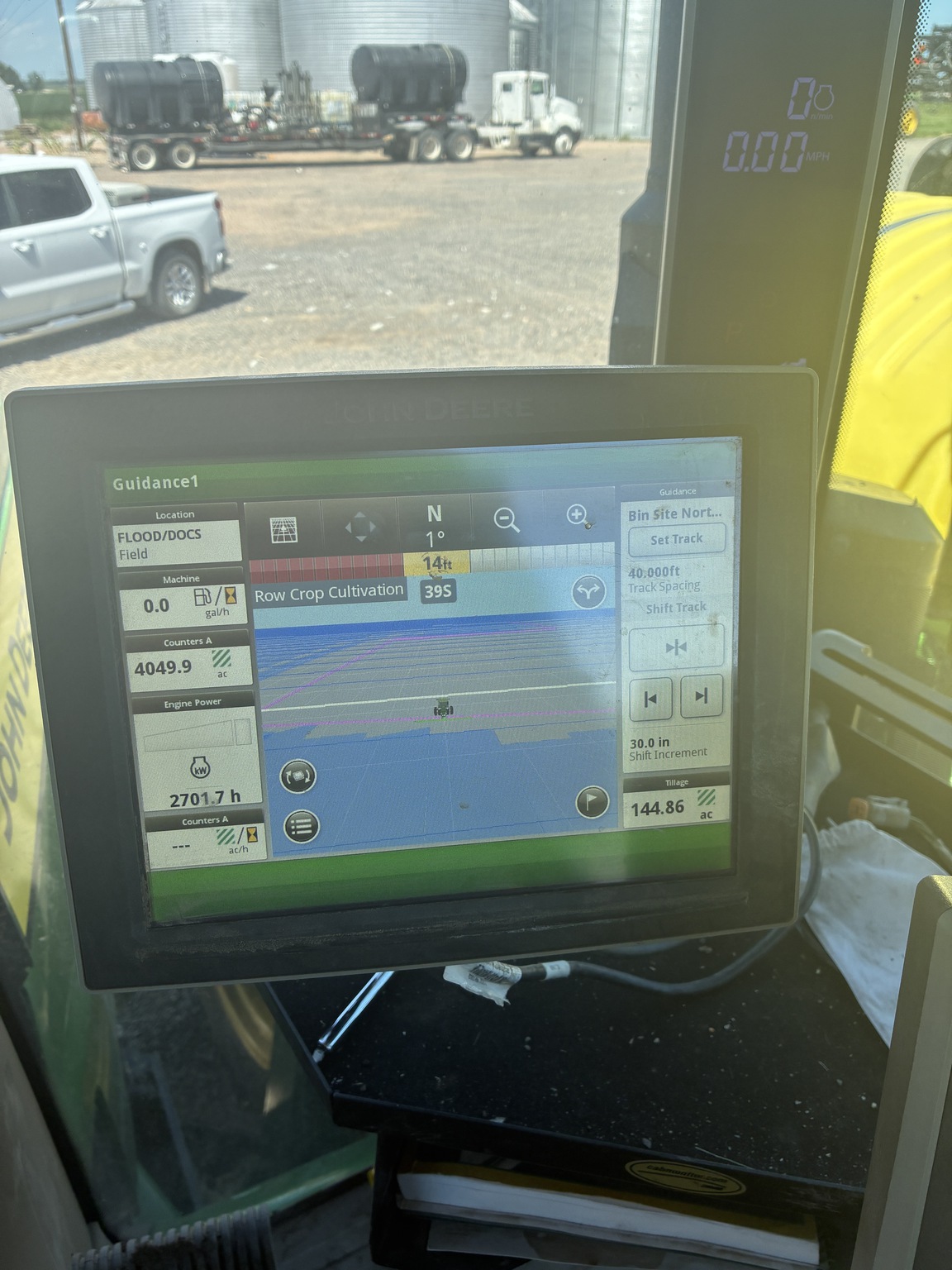  2022 John Deere 8R 310 at LandMark in Gothenburg, NE