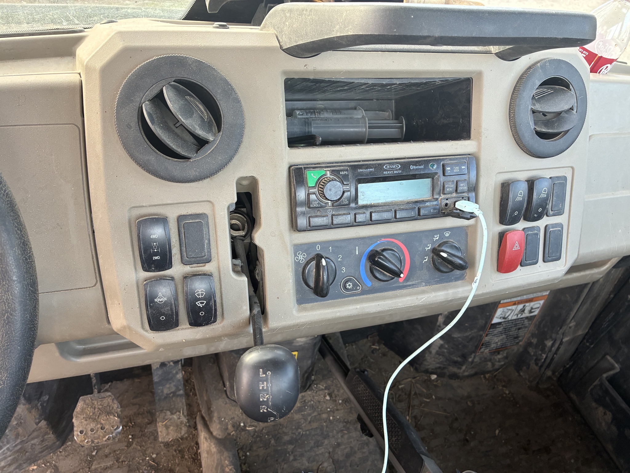  2023 John Deere XUV 835R at LandMark in Beatrice, NE