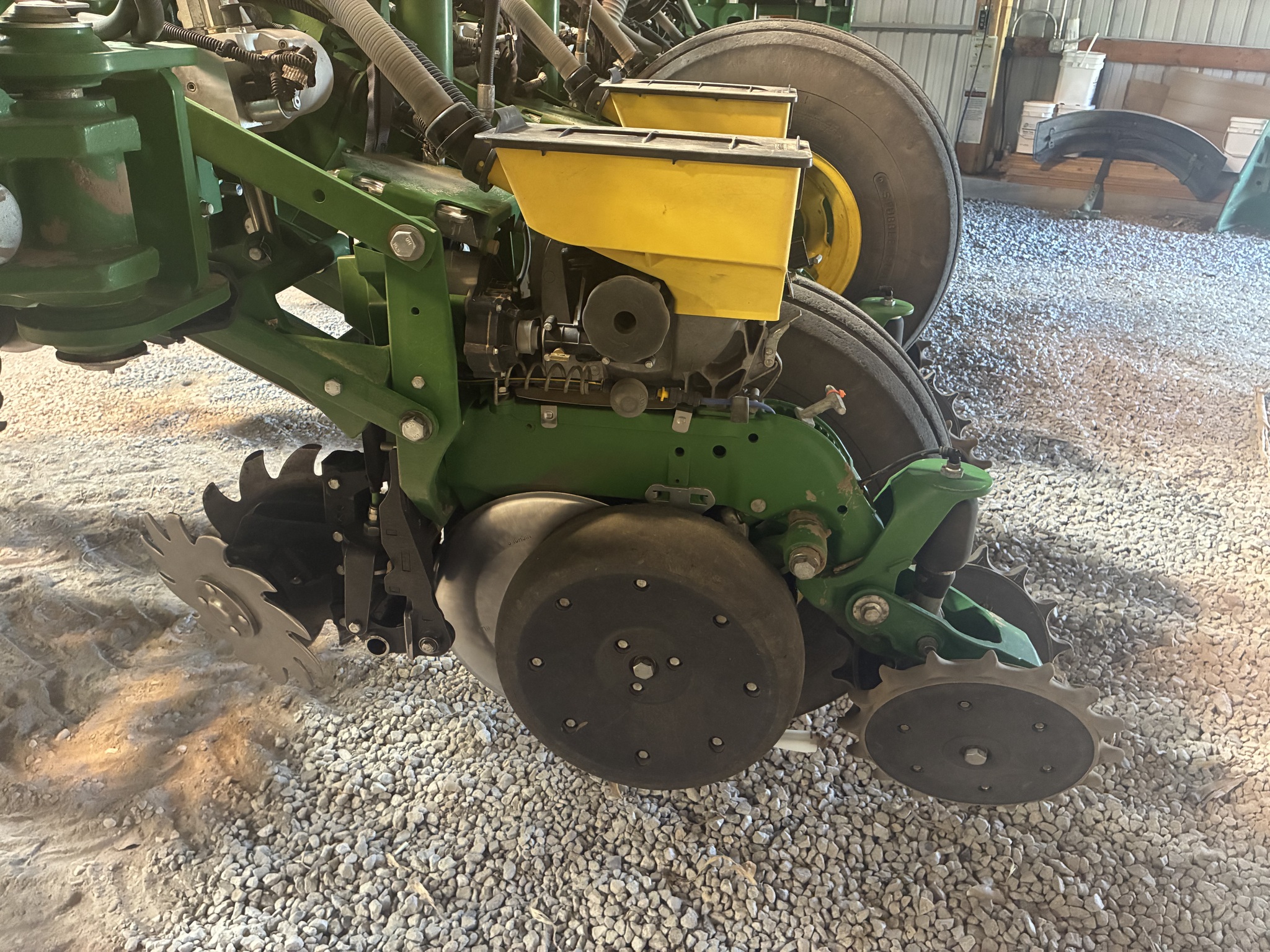  2019 John Deere 1775NT at LandMark in Beatrice, NE