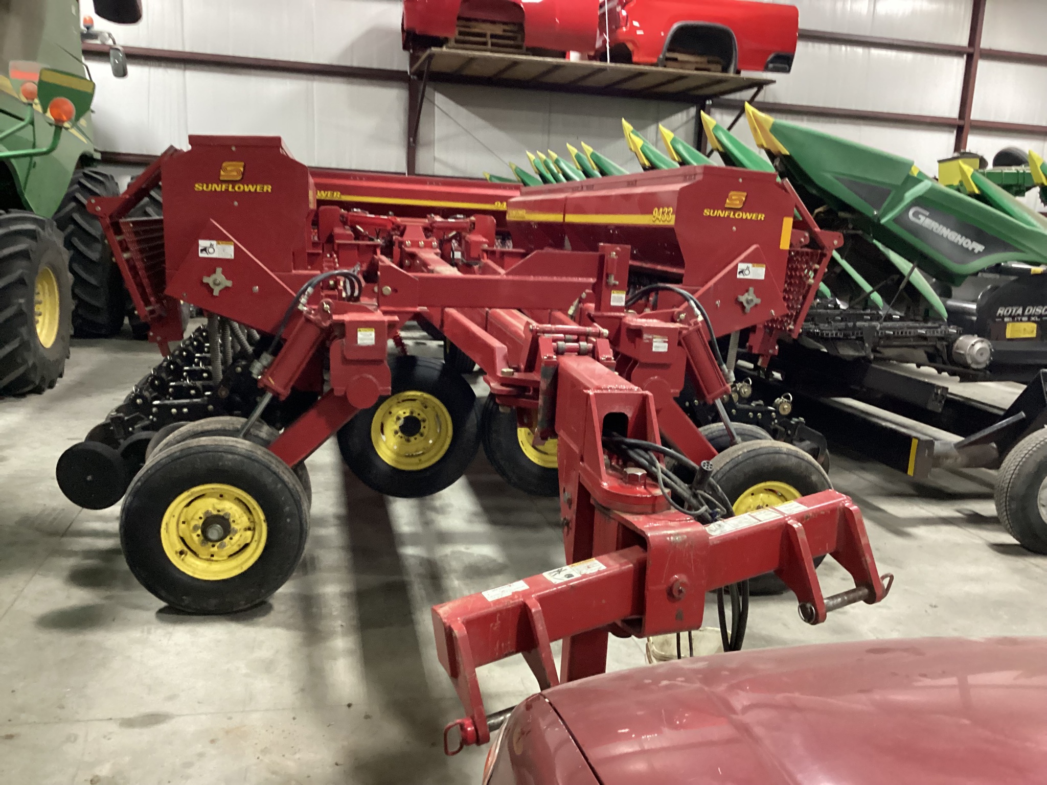  2008 Sunflower 9433-40 at LandMark in Minden, NE