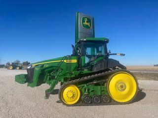  2024 John Deere 8RT 370 at LandMark in Fairfield, NE