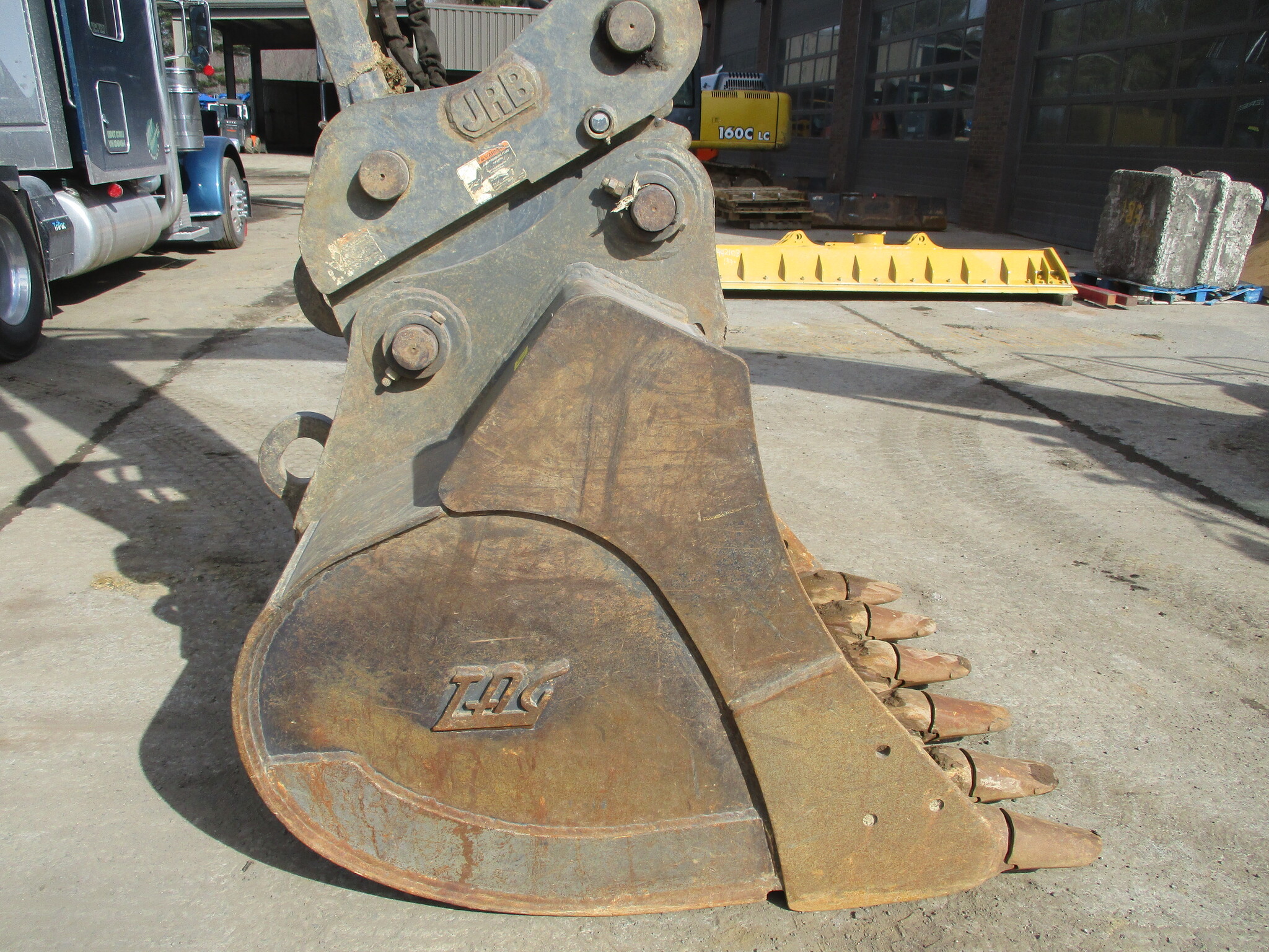 210G LC