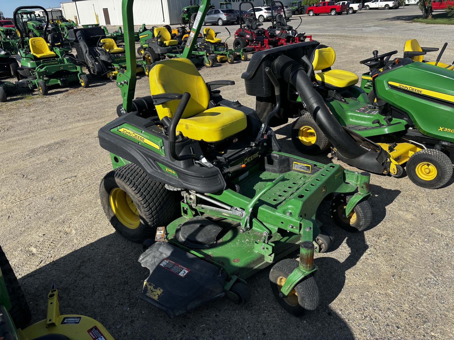 On Lot 2016 John Deere Z915B at Tri County Equipment Sandusky, MI