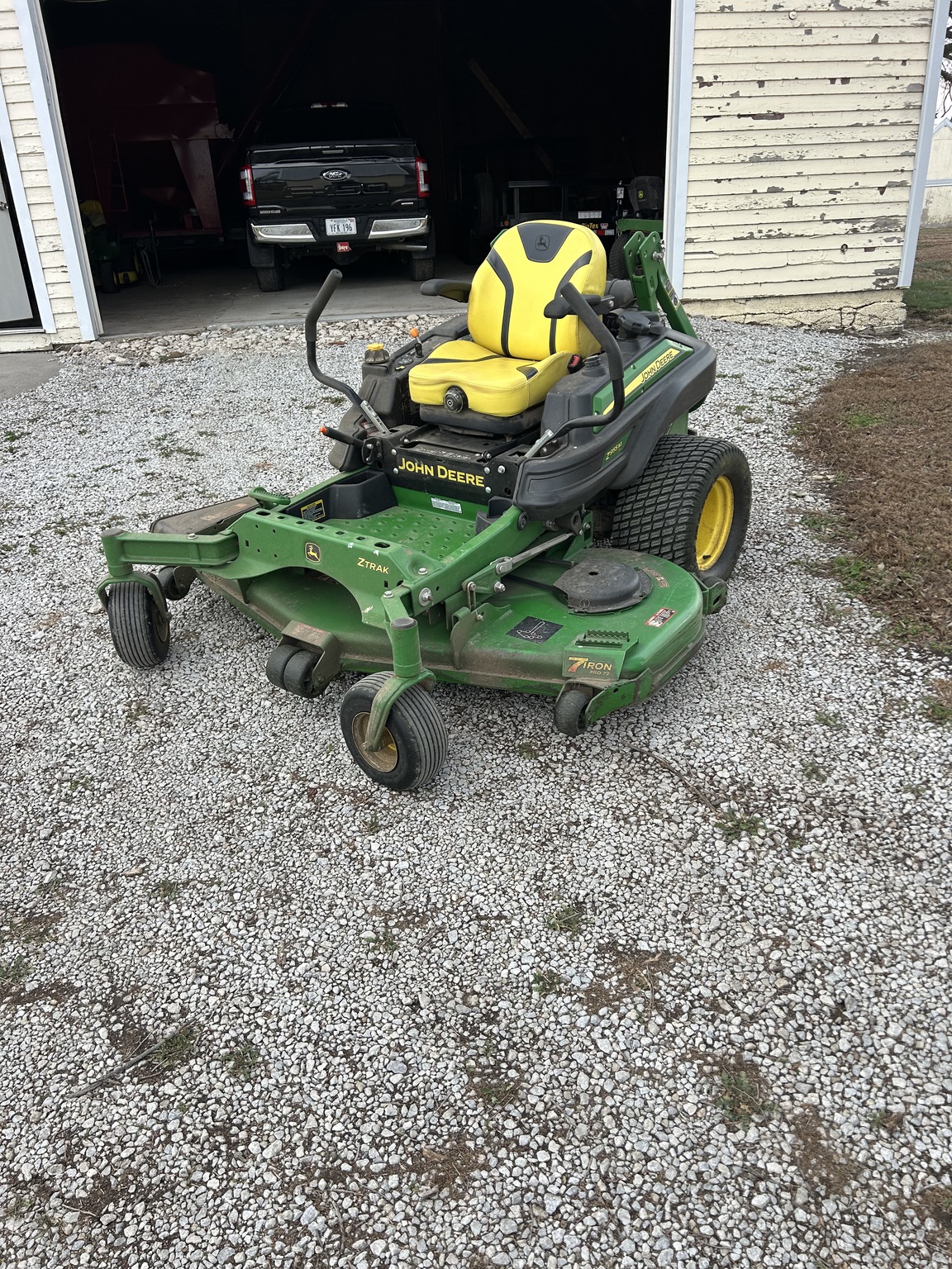  2018 John Deere Z955M EFI at LandMark in Hebron, NE
