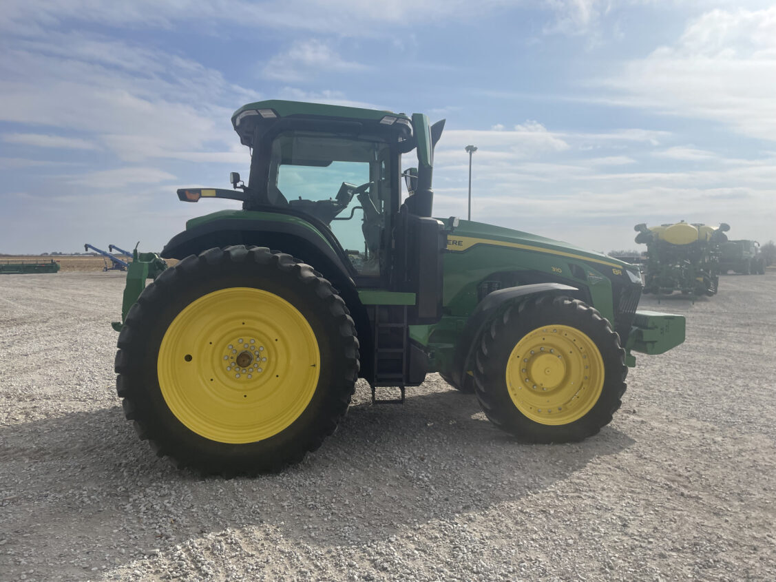  2024 John Deere 8R 310 at LandMark in Fairfield, NE