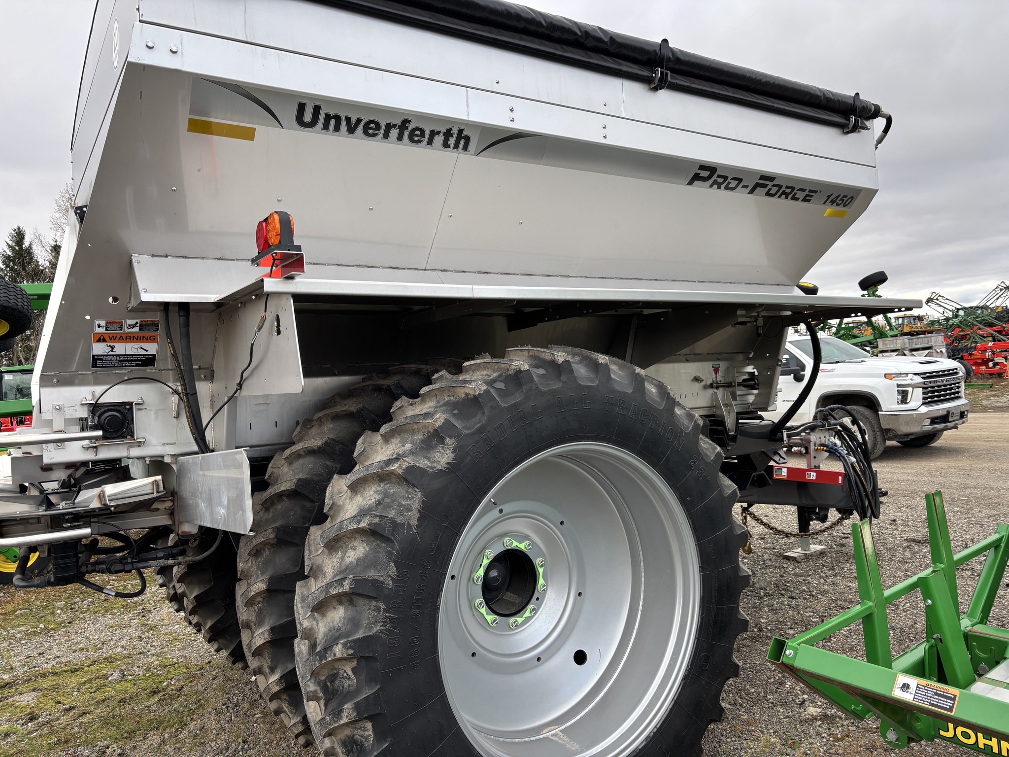 On Lot 2024 Unverferth 1450 Pro Force at Tri County Equipment Sandusky, MI