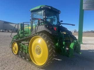  2024 John Deere 8RT 370 at LandMark in Fairfield, NE