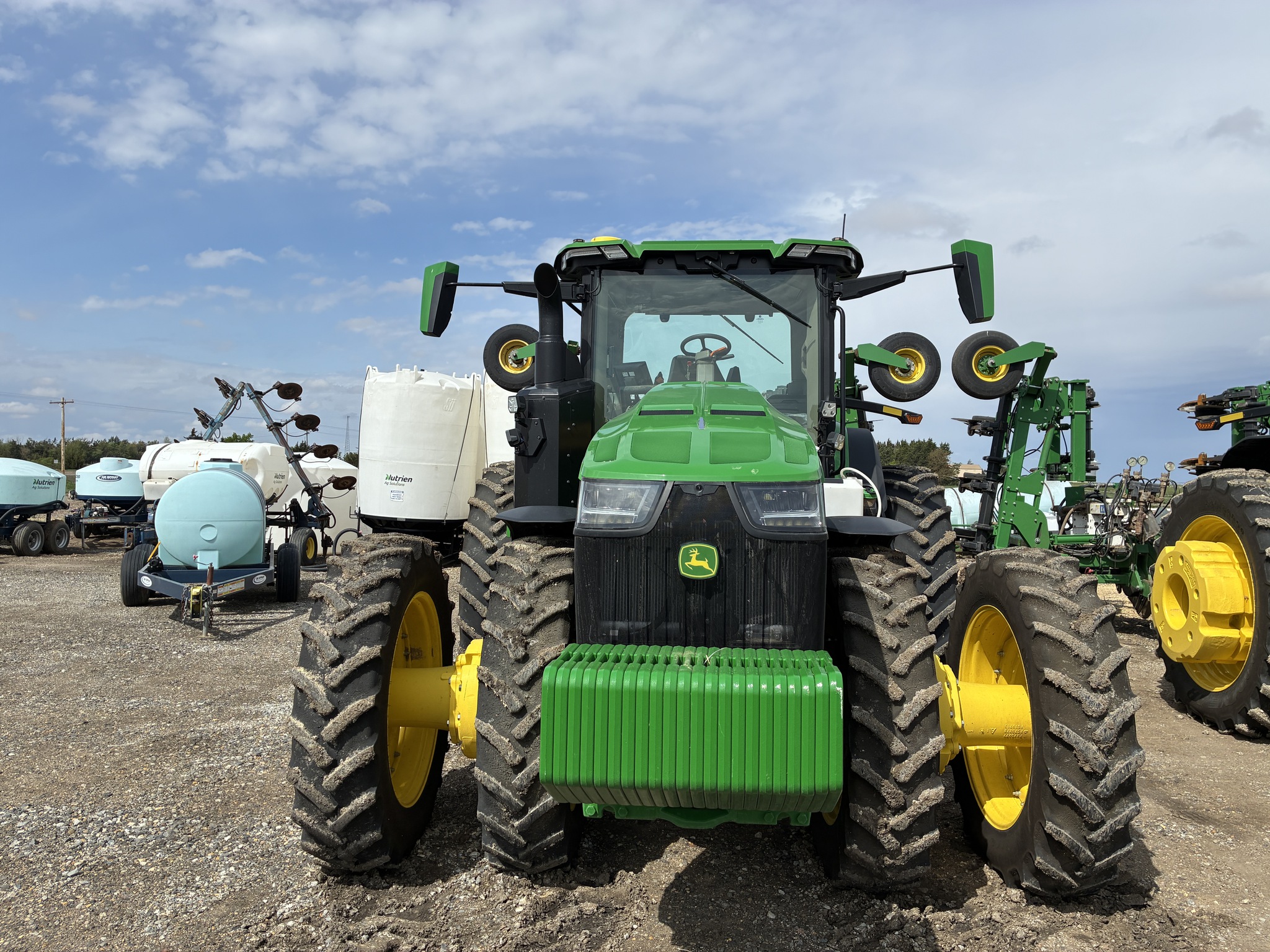 2025 John Deere 8R 370 at LandMark in Hastings, NE